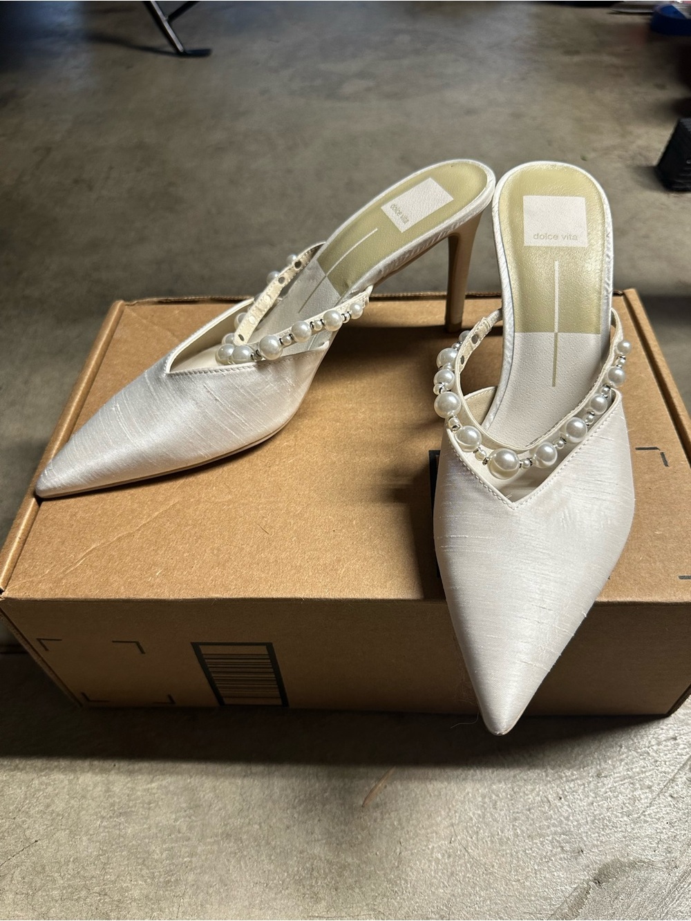 NWOB Dolce Vita Kanika Pearl Heels